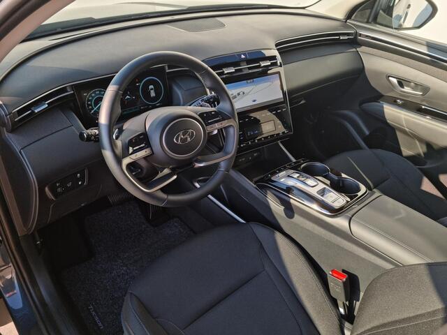 Hyundai TUCSON 1.6 T-GDI PHEV Comfort Smart 4WD / Trekhaak 1350 KG Trekgewicht / Navigatie / Cruise Control Adaptief / Stoel en Stuurwiel Verwarming Voorzijde /