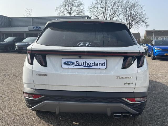 Hyundai TUCSON 1.6 T-GDI PHEV Premium Sky 4WD | SCI | Panoramadak | Dealer onderhouden | Leder | Achteruitrijcamera