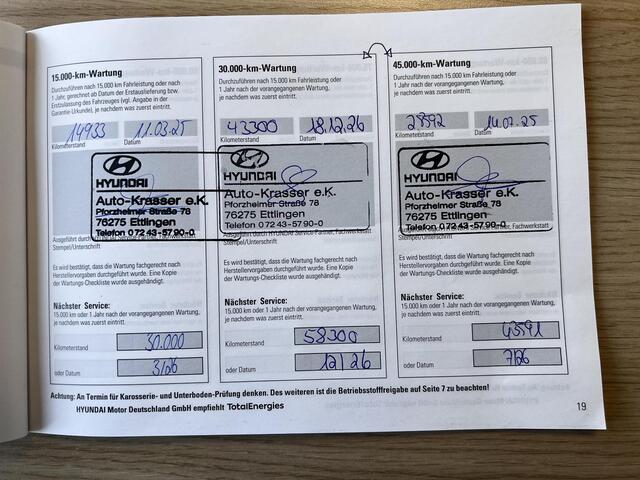 Hyundai TUCSON 1.6 T-GDI HEV 230pk Comfort Smart automaat / Fabrieksgarantie tot 07-2029 / 1650kg Trekgewicht / Dealer onderhouden / 1e eigenaar / Navigatie / Adaptieve CC / Stuur- en stoelverwarming / 19" LM + All Season banden /