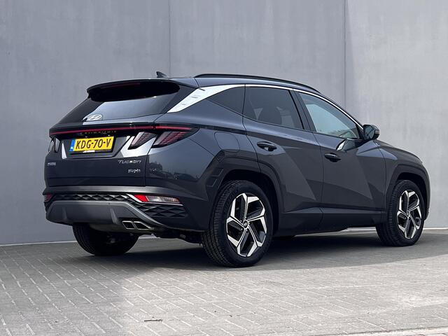 Hyundai TUCSON 1.6 T-GDI PHEV Comfort 4WD Automaat / Dealer onderhouden / Weinig km / EAER 62 km / Elektrische klep / 1.350 kg trekgewicht / Adaptieve CC / Navigatie / Apple Carplay Android / 19" LM wielen /