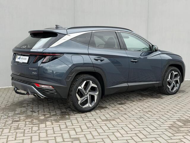 Hyundai TUCSON 1.6 T-GDI PHEV 265pk Comfort 4WD Automaat / Afnb. Trekhaak / Dealer Onderhouden / Trekgewicht 1350 Kg / ACC / Navigatie / Camera / Stoelverwarming / Stuurwiel Verwarming / Apple Carplay Android / Dodehoek Detectie / Dodehoek Detectie /