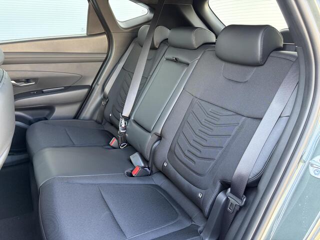 Hyundai TUCSON 1.6 T-GDI PHEV Pure Edition ** Nieuw uit voorraad leverbaar **