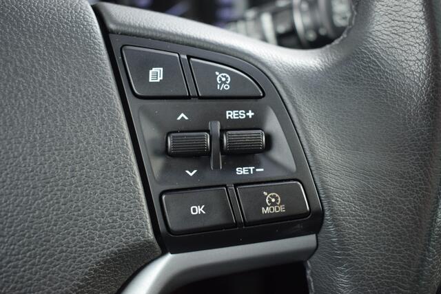 Hyundai TUCSON 1.6 T-GDi Premium 4WD Automaat | Trekhaak | Navigatie | Kantel/ Schuifdak | Stuur + Stoelverwarming | Camera | Leder |