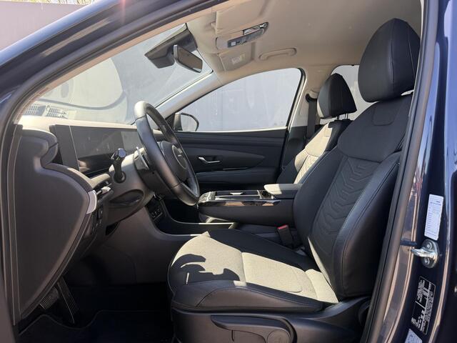 Hyundai TUCSON 1.6 T-GDI HEV Facelift Comfort Smart / Fabrieksgarantie tot 7-2029 / HUD / Navigatie / Adpatieve Cruise / Camera / Stoel Verwarming / Stuurwiel Verwarming / DAB / Elektr. Achterklep /