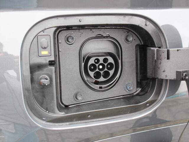 Hyundai TUCSON 1.6 T-GDI PHEV N Line Sky / ¤5000,- Voordeel / Panoramadak / Stoelverkoeling / Stoelverwarming Voor + Achter / Stuurverwarming / 360 Camera / Elek. Bedienbare Voorstoelen / Memory Seat /