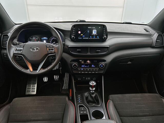 Hyundai TUCSON 1.6 CRDi 136PK N-Line / Trekhaak / Navigatie / Camera / 1/2Leder / Airco-ecc./ Stoelverwarming / Apk 01-2027