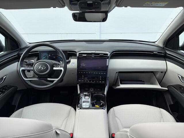 Hyundai TUCSON 1.6 T-GDI PHEV Premium Sky 4WD / Trekhaak ( 1350 kg ) / Achterbank verwarmd / Stoel verkoeling en verwarming voor / Elektrisch glazen panorama-dak /