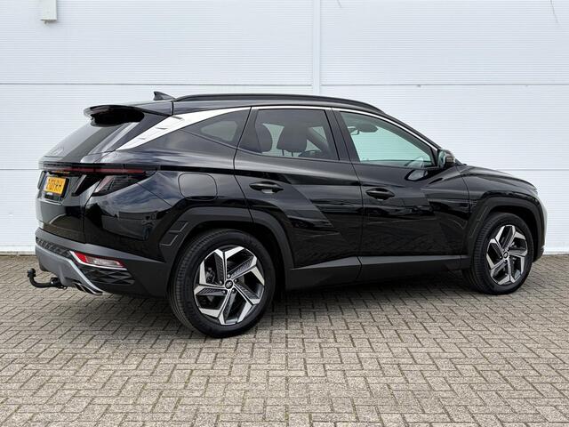 Hyundai TUCSON 1.6 T-GDI PHEV Premium Sky 4WD / Trekhaak ( 1350 kg ) / Achterbank verwarmd / Stoel verkoeling en verwarming voor / Elektrisch glazen panorama-dak /