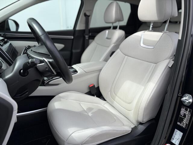 Hyundai TUCSON 1.6 T-GDI PHEV Premium Sky 4WD / Trekhaak ( 1350 kg ) / Achterbank verwarmd / Stoel verkoeling en verwarming voor / Elektrisch glazen panorama-dak /