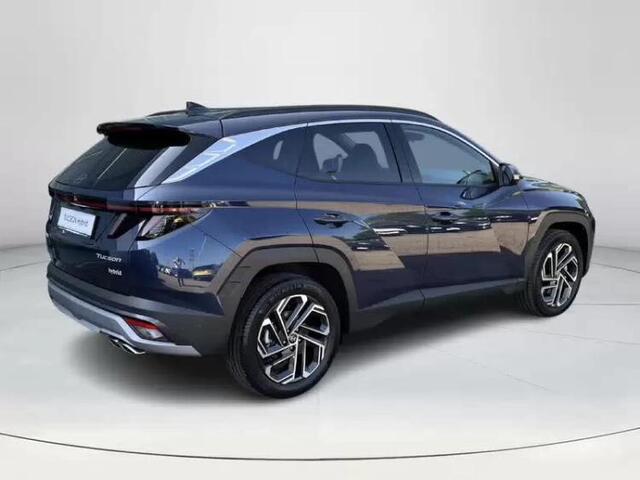 Hyundai TUCSON 1.6 T-GDI HEV Premium | Rijklaarprijs! | Navigatie | Apple CarPlay/Android Auto | Leder | Verwarmde en verkoelde stoelen | 360 Camera | Meest luxe uitvoering |