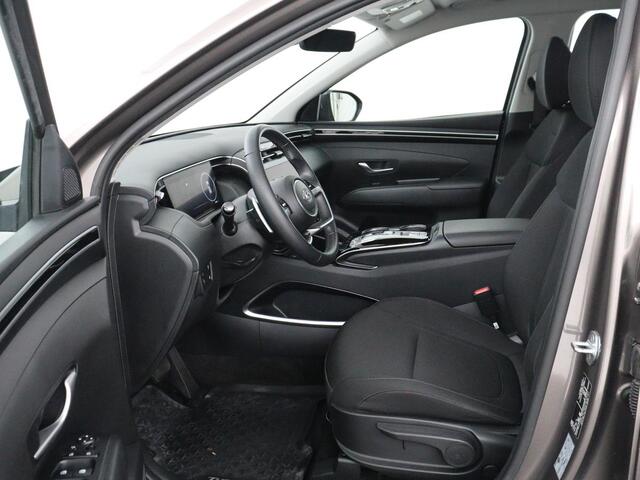 Hyundai TUCSON 1.6 T-GDI PHEV Comfort 4WD | SOH 97,9% | Adaptive cruise | Camera | Carplay | Navigatie | Climate control | Parkeerhulp | 19'' | Digital Cockpit | DAB | Bluetooth | Plug In