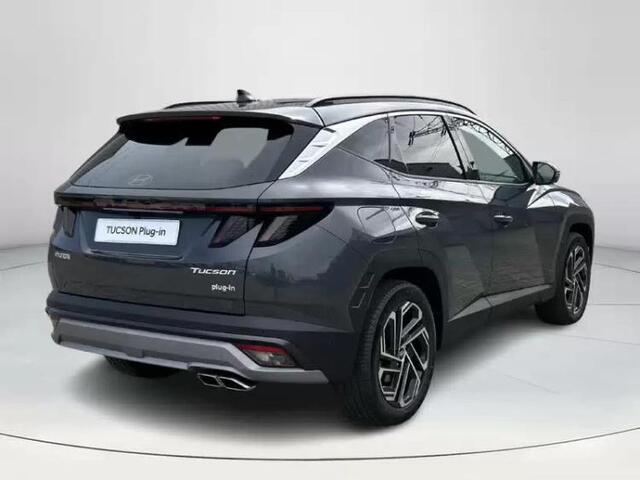 Hyundai TUCSON 1.6 T-GDI PHEV Premium | Rijklaarprijs! | Navigatie | Apple CarPlay/Android Auto | Leder | Verwarmde en verkoelde stoelen | 360 Camera |