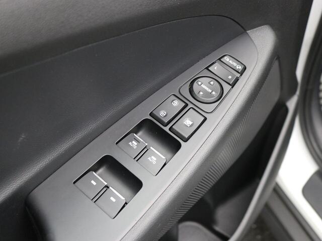 Hyundai TUCSON 1.6 T-GDI N-Line AUTOMAAT / 1600KG Trekgewicht / Adaptieve Cruise Control / Navigatie / 360 Camera / Parkeersensoren voor & achter / Historie bekend /