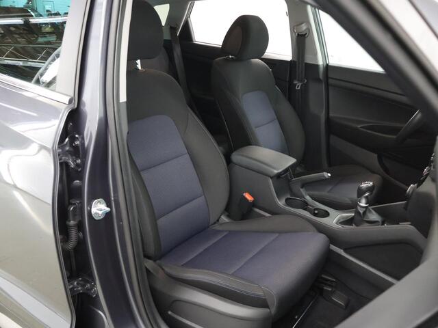Hyundai TUCSON 1.6 T-GDi Comfort | 1900kg Trekkracht | Navigatie | Climate Control | Stoelverwarming voor + achter | Camera | Trekhaak | DAB |