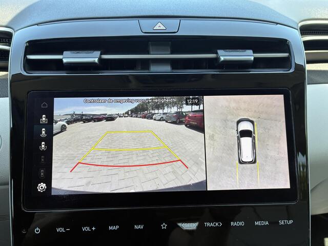 Hyundai TUCSON 1.6 T-GDI PHEV Premium Sky 4WD Automaat | ECC | Navigatie | Camera | Winterpakket | Panorama dak | Leder | Trekhaak | Zeer Kompleet