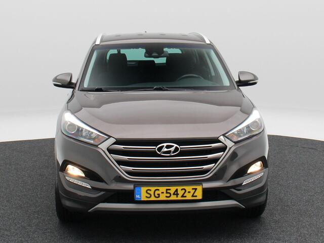 Hyundai TUCSON 1.6 GDi 132Pk Comfort | Stoelverwarming | Trekhaak | Camera | Cruise Control | CarPlay | Climatronic | 17 Inch