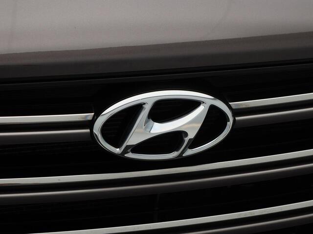 Hyundai TUCSON 1.6 GDi 132Pk Comfort | Stoelverwarming | Trekhaak | Camera | Cruise Control | CarPlay | Climatronic | 17 Inch