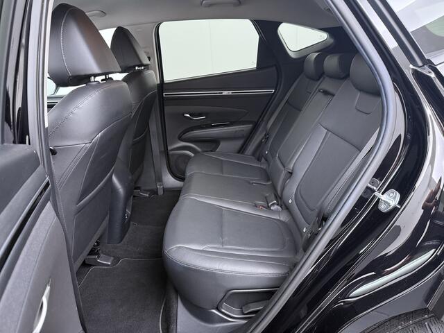 Hyundai TUCSON 1.6 T-GDI PHEV 265pk Comfort 4WD | Trekhaak | Stoelverwarming | Adapt. cruise | Elektrisch verstelbare stoel | Camera | Krell audio |