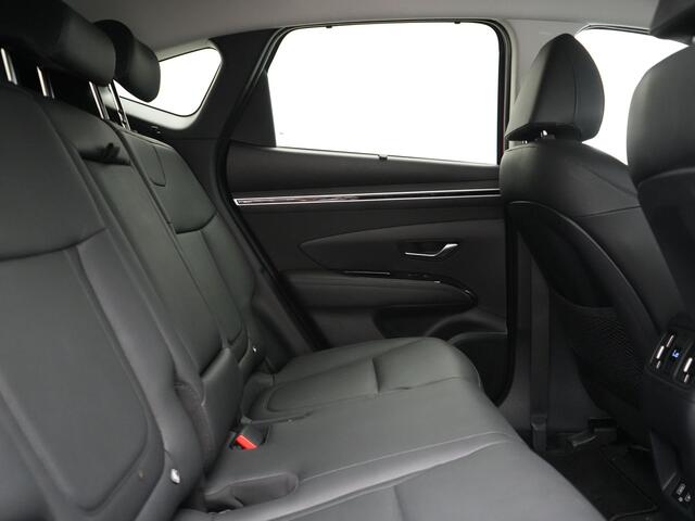 Hyundai TUCSON 1.6 T-GDI Premium 4WD PHEV 265pk Dealer O.H. | Trekhaak Afn. | Adaptive Cruise | Krell Audio | Camera | Lederen Sportstoelen Ventilatie & Memory | Keyless | Blis | Stoelen & Stuur Verwarmd | Apple Carplay | Navigatie | DAB | Plug In Hybrid |