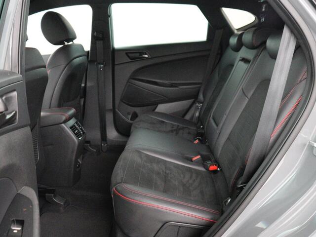 Hyundai TUCSON 1.6 T-GDI Comfort N-Line | Trekhaak | 360 camera | Adaptive cruise | Carplay | Leder/alcantara | Stoelverwarming | Climate control | Full LED | Park assist |