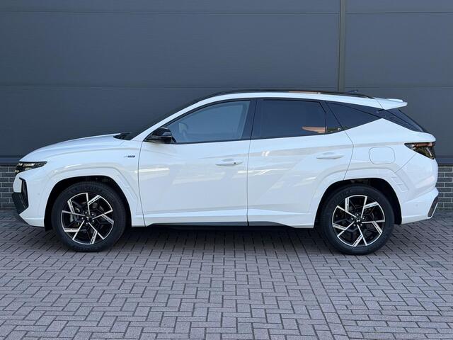 Hyundai TUCSON 1.6 T-GDI PHEV N Line Sky 4WD / Dealer Onderhouden / Elektrisch Verstelbare Stoelen met Geheugen / 360 Graden Camera / Stoelverwarming & Ventilatie / Elektrische achterklep / Apple Carplay Android Auto / Krell Audio Systeem / Keyless Entry & Start /