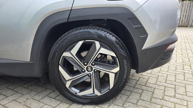 Hyundai TUCSON 1.6 T-GDI PHEV Premium 4WD 265pk Navi, Cam 360, EL Klep, Krell Audio, Stoel verwarming/ventilatie, Dodehoek, Led, Volle auto.