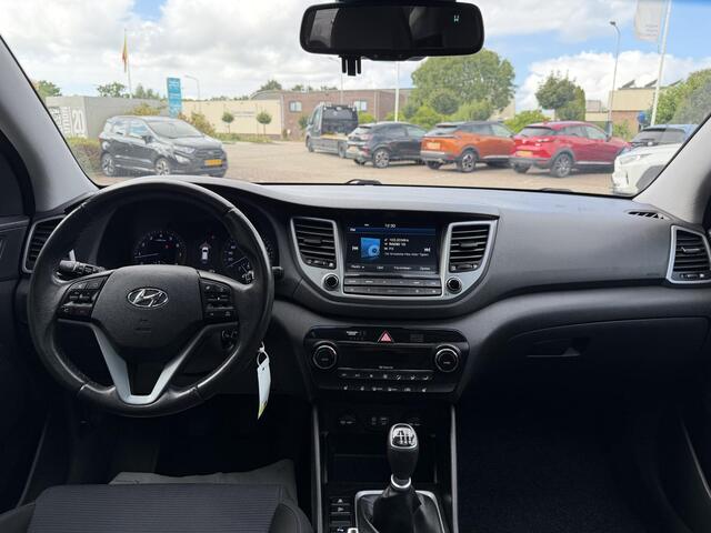 Hyundai TUCSON 1.6 T-GDi Comfort PANORAMADAK | CAMERA | TREKHAAK | STOELVERWARMING | STUURVERWARMING | NAVIGATIE | LED | AIRCO/ECC | CRUISECONTROL | APPLE CARPLAY / ANDROID AUTO