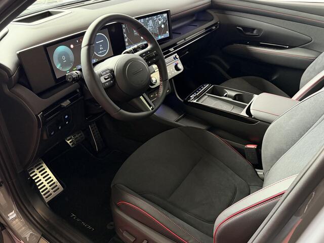 Hyundai TUCSON NIEUWE AUTO 1.6 T-GDI PHEV N-LINE 360.CAMERA ELEK.KLEP ELEK.STOEL/GEHEUGEN VERWARMD/KOELING SUBWFR 19"LMV ZWARTE HEMEL STUURVERW. PLUG IN HYBRIDE