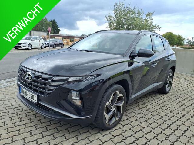 Hyundai TUCSON 1.6 T-GDI PHEV Comfort Smart 4WD | Dealer onderhouden, 1e eigenaar, Parkeersensoren V+A en Camera, Navigatie, Stoel en Stuurverwarming, Apple carplay/Android Auto!