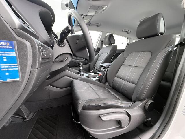 Hyundai TUCSON 1.6 GDi Go! Trekhaak Navigatie Stoelverwarming