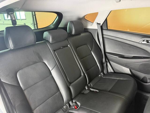 Hyundai TUCSON 1.6 GDi Anniversary Edition leer | navi | trekhaak | cruise control camera | 4x all season nieuw |