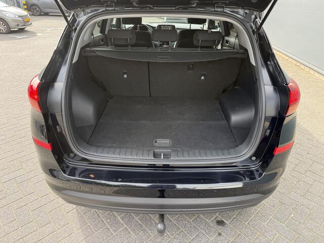 Hyundai TUCSON 1.6 GDI Comfort (Trekhaak - Camera - Automatische Airco - Navigatie via APP - 17"incl 4S)