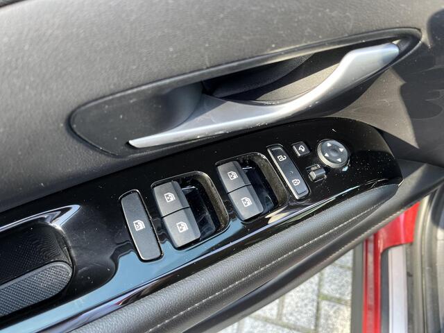 Hyundai TUCSON 1.6 T-GDI HEV Premium Sky | Rijklaarprijs | Panoramadak | Leer | Elektrisch verstelbare, verwarmde en verkoelde voorstoelen | Navigatie | Apple CarPlay/Android Auto |