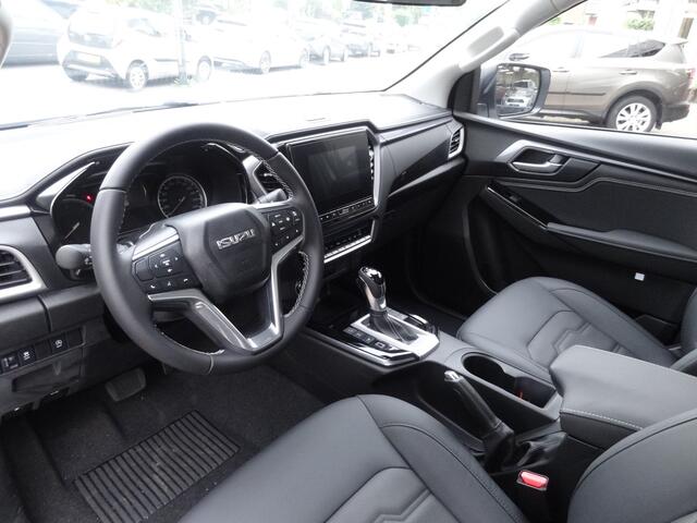Isuzu D-MAX 1.9 Double Cab verlengd 5-persoons V-Cross Automaat BPM-vrij / 20 december 2024 / meest luxe uitvoering / trekhaak / lederen bekleding / Apple carplay / Android Auto / groot scherm / camera