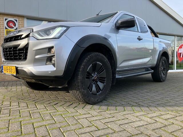 Isuzu D-MAX 1.9 Ext. Cab V-Cross