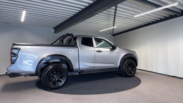Isuzu D-MAX 1.9 Extended Cab V-Cross Automaat | 3500KG Trekgewicht
