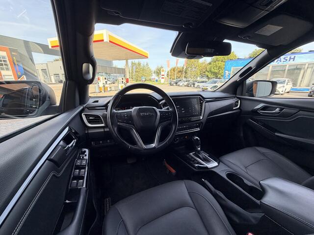 Isuzu D-MAX 1.9 Double Cab lang V-Cross | Radio | Camera | bescherm Coating in laadbak |