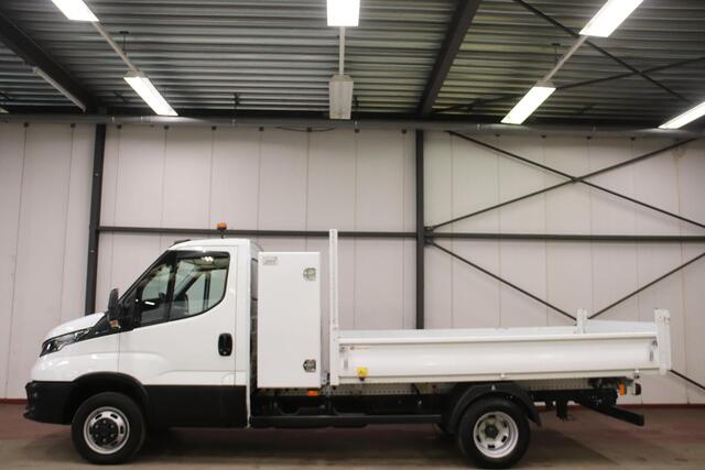 Iveco 35C14 2.3 KIPPER MET 3500 KG TREKVERMOGEN 