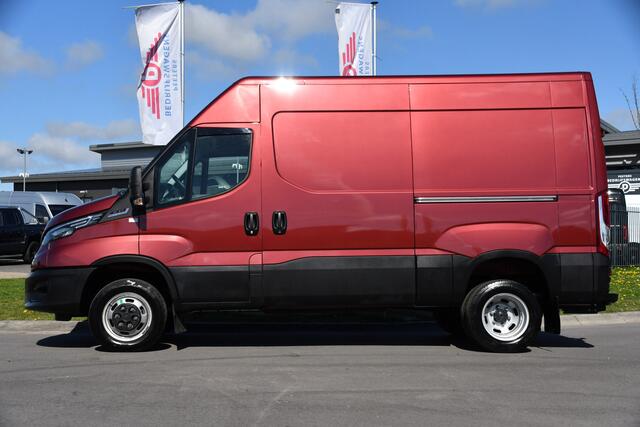 Iveco 40C 210 3.0L L2H2 Luchtvering Air Pro Full Options! Dubbellucht, Adaptieve Cruise, Camera, 3500KG Trekhaak, 2 x Schuifdeur, Clima, 210PK, Kasten wanden, Uniek! Dubbel lucht, DL