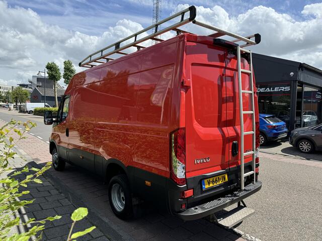 Iveco 50C/35 . Clima, Navi, Camera, Cruise control, Bluetooth