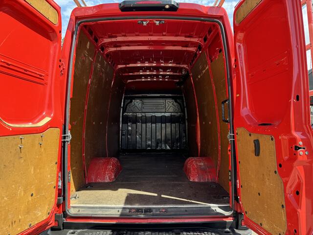Iveco 50C/35 . Clima, Navi, Camera, Cruise control, Bluetooth
