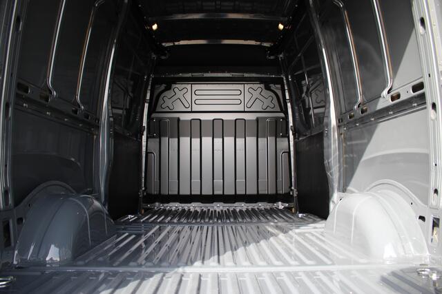 Iveco DAILY 35S18A8 3.0 180pk 352 L2H2 | Automaat | Navi | Camera | L+R Zijdeur | Adap. Cruise | Gev. Stoel | Clima | 3500kg trekgew. | Lease 806,- p/m