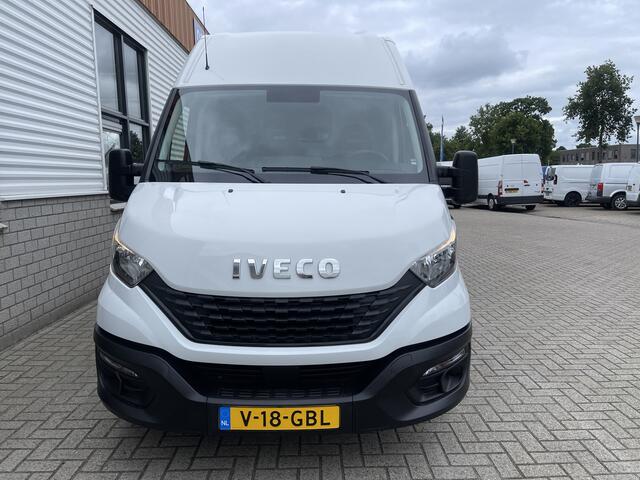 Iveco DAILY 35S16V 2.3 L2H2 160pk / vaste prijs rijklaar ¤ 27.950 ex btw / lease vanaf ¤ 500 / climate control / mag 3500 kg trekken / 270 graden achterdeuren / euro 6 diesel !