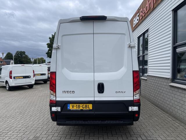 Iveco DAILY 35S16V 2.3 L2H2 160pk / vaste prijs rijklaar ¤ 27.950 ex btw / lease vanaf ¤ 500 / climate control / mag 3500 kg trekken / 270 graden achterdeuren / euro 6 diesel !