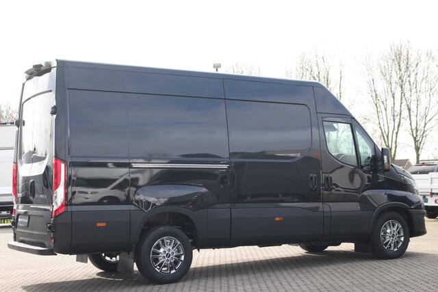 Iveco DAILY 35S18A8 3.0 180pk 352 L2H2 | Automaat | Navi | Camera | L+R Zijdeur | Adap. Cruise | Gev. Stoel | Clima | 3500kg trekgew. | Lease 806,- p/m