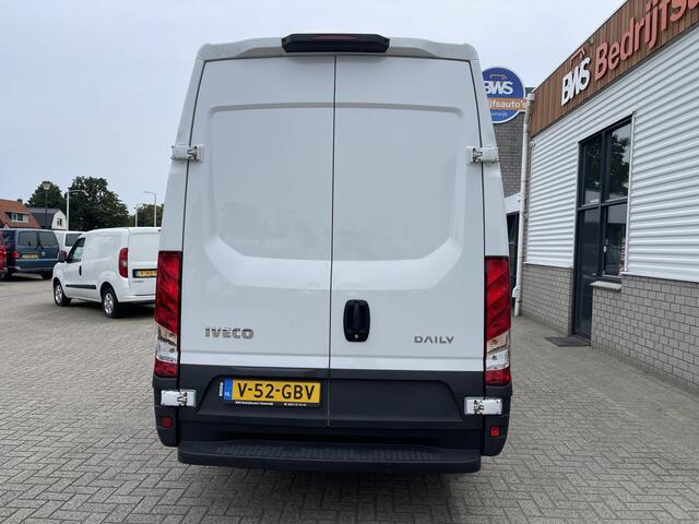 Iveco DAILY 35S16V 2.3 handgeschakeld 160pk L2H2 / mag 3500 kg trekken / lease vanaf ¤ 500 / vaste prijs rijklaar ¤ 27.950 ex btw / climate control / opstap + parkeersensoren achter !