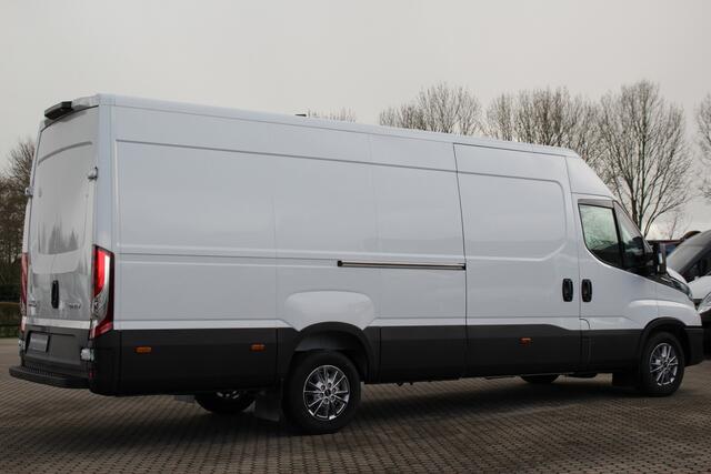 Iveco DAILY 35S18A8 3.0 180pk L4H2 | Automaat | Adap. Cruise| L + R Schuifdeur | 3500kg trekgew. | Gev. Stoel | Camera | Navi | Clima | Lease 702,- p/m