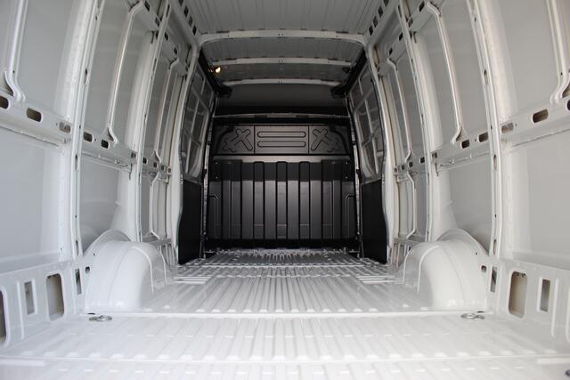Iveco DAILY 35S18A8 3.0 180pk L4H2 | Automaat | Adap. Cruise| L + R Schuifdeur | 3500kg trekgew. | Gev. Stoel | Camera | Navi | Clima | Lease 702,- p/m