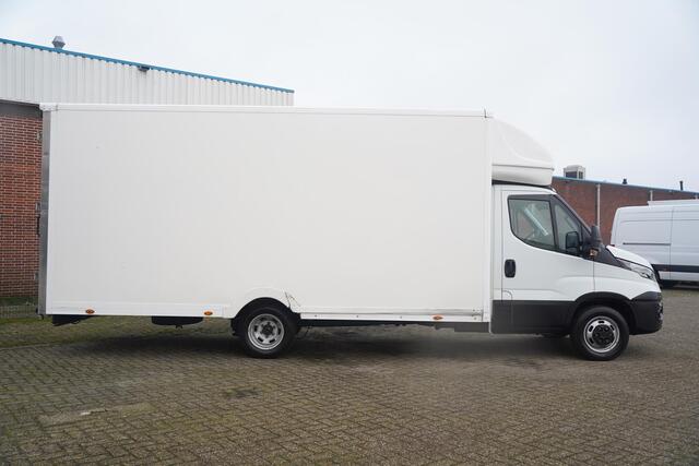 Iveco DAILY 35C14 140 pk Bakwagen met Deuren 30m3 Airco ECC, Cruise Control, Luchtvering, LxBxH 530x227x240 cm