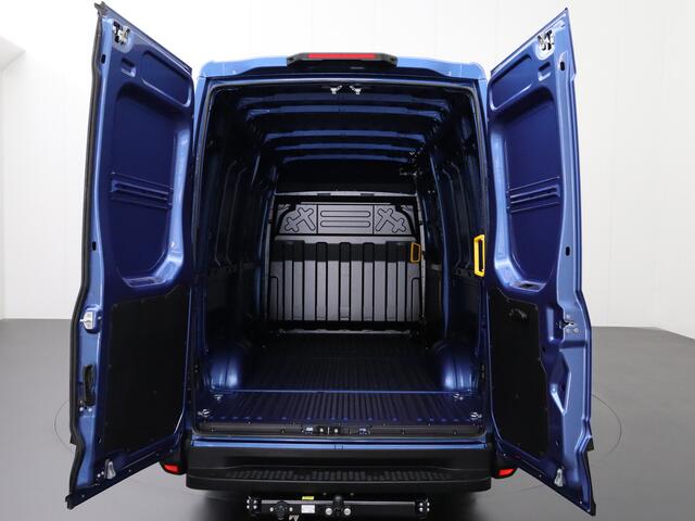 Iveco DAILY 35-180PK Hi matic Automaat L2H2 | | Navigatie | Camera | Cruise | Led | 3500Kg Trekhaak